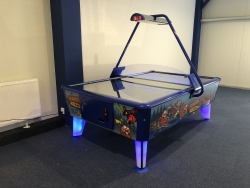 Air hockey 8 ft  Beavers and Bears